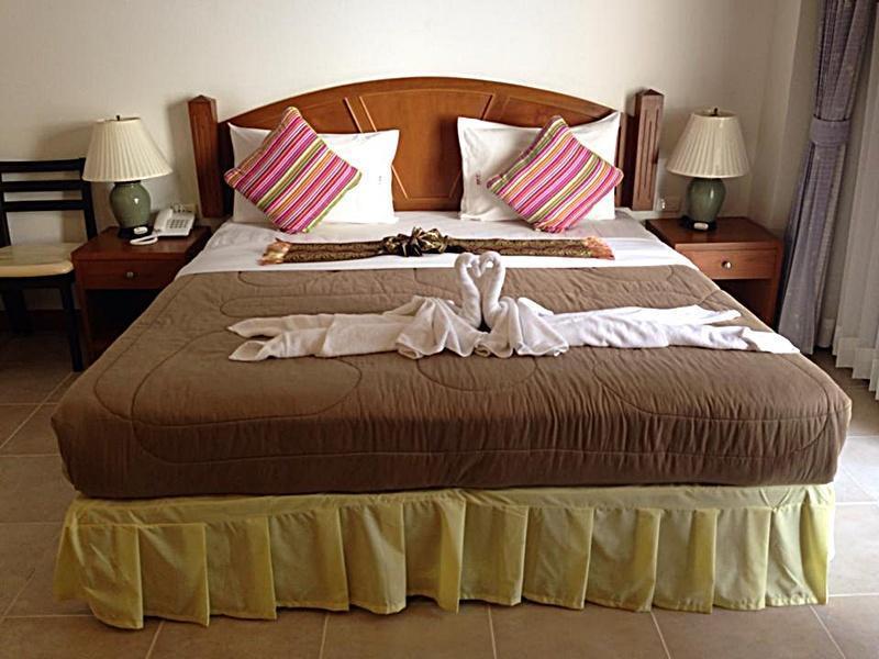 Mt Hotel Patong Пхукет Экстерьер фото