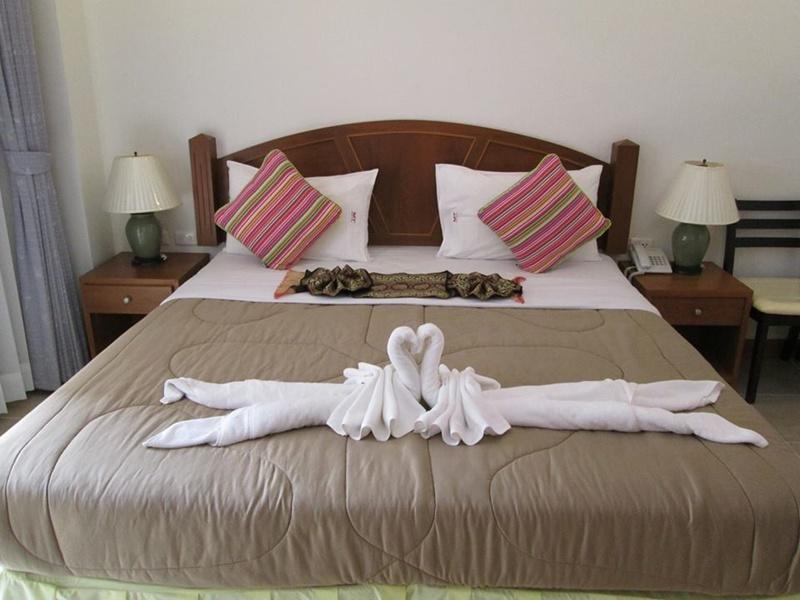 Mt Hotel Patong Пхукет Экстерьер фото